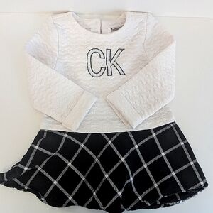 Calvin Klein Long Sleeve Quilted Plaid Dress in black & white size 24 months